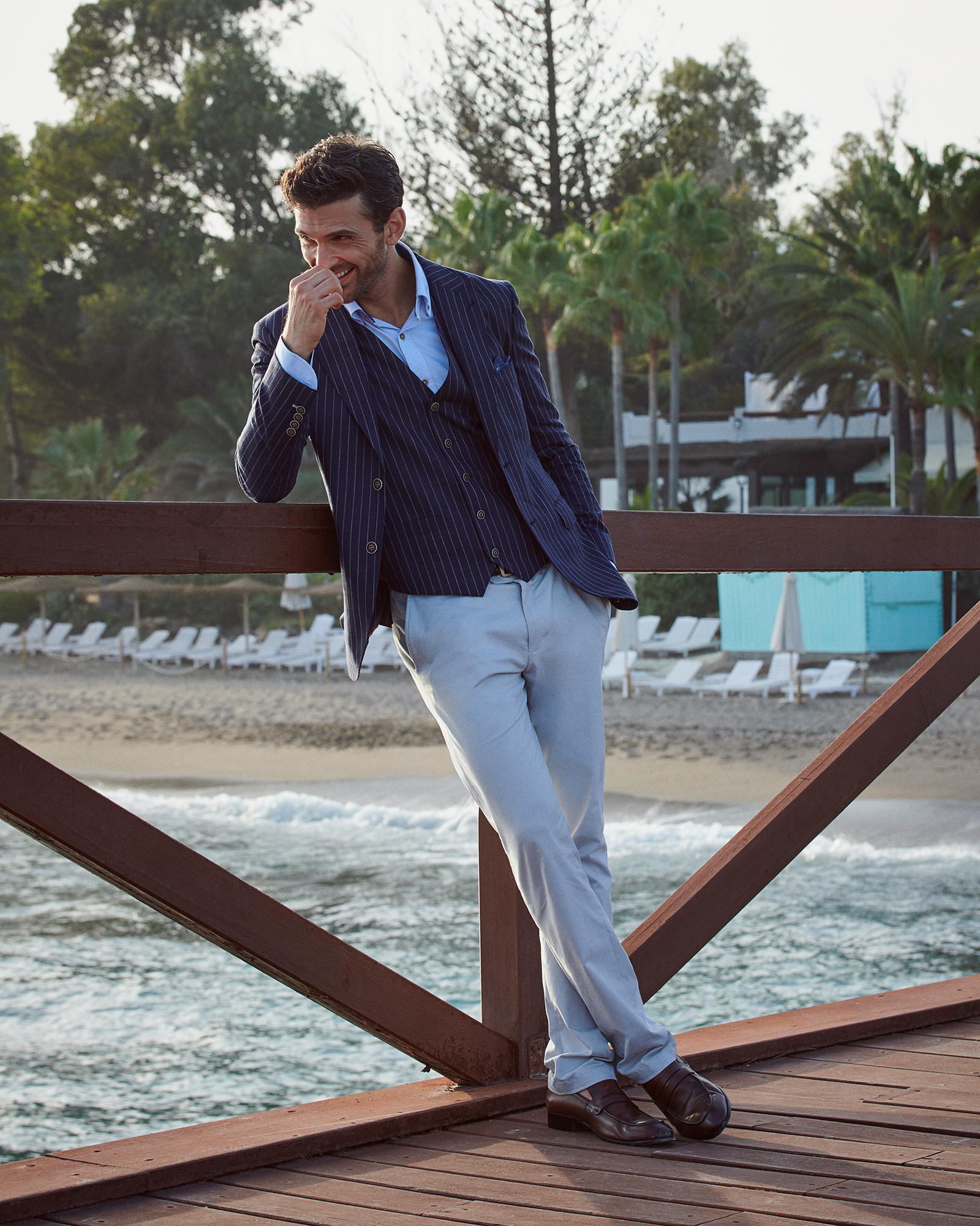 Roberto Maroto: Menswear lifestyle campaign for Peter Jackson. High-end menswear photography. Fotógrafo de moda hombre.