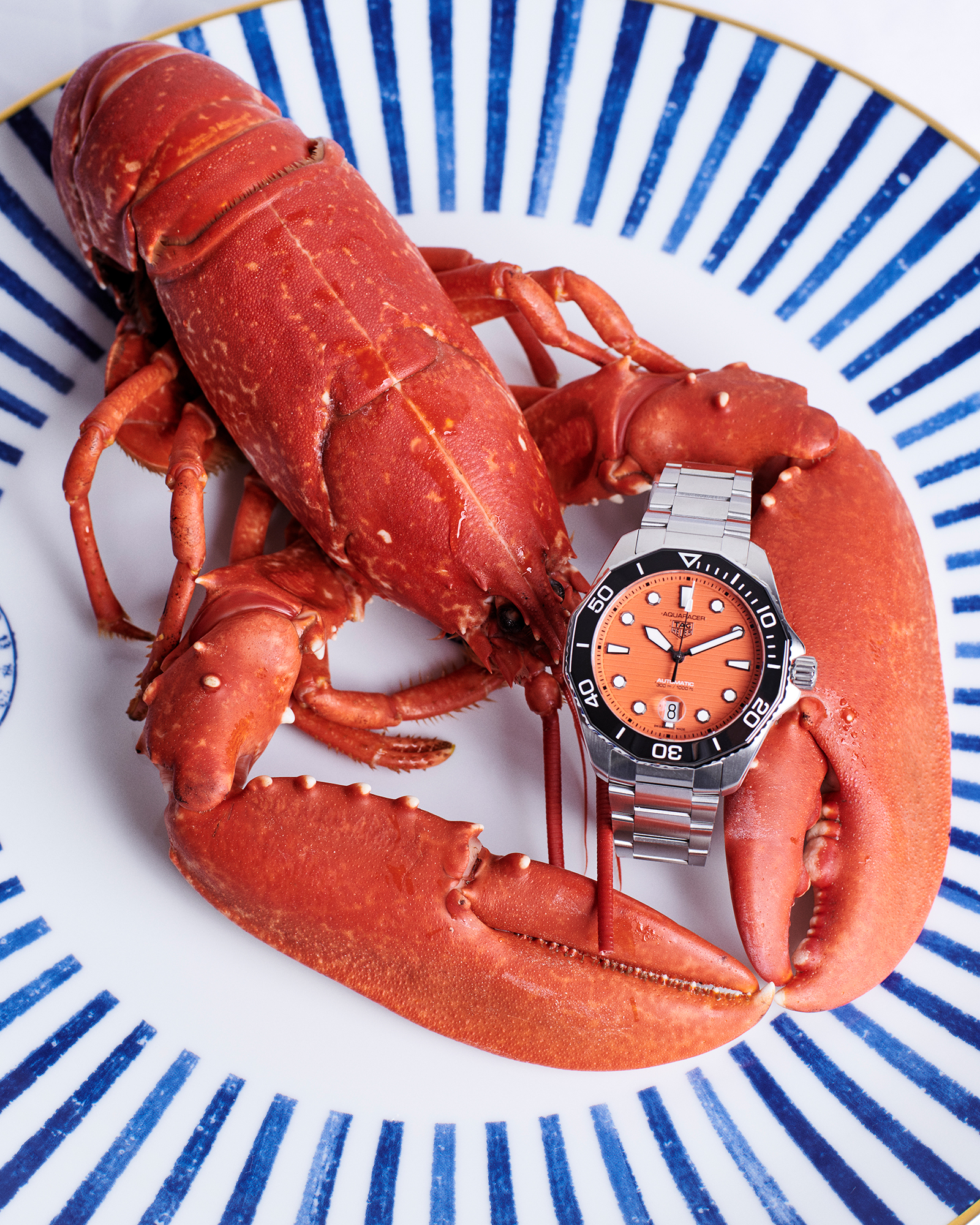 Roberto Maroto: Objects of Desire series featuring Tag Heuer watch. High-end still life photography. Fotografía de relojes de lujo.